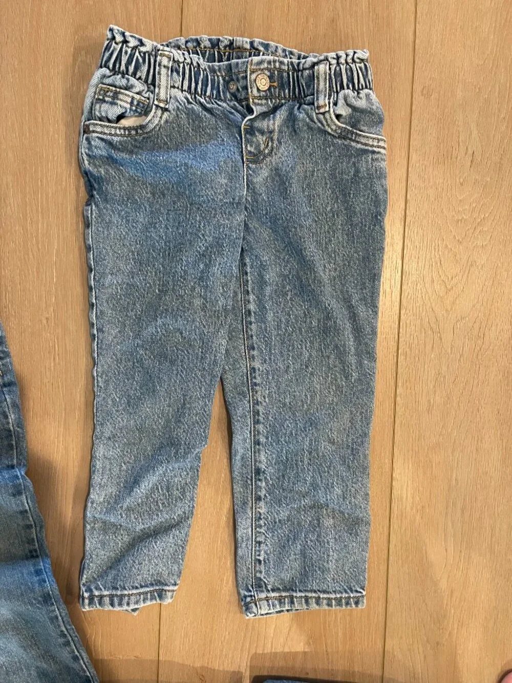 EUC Lot of 7 Toddler Girl's 4T Jeans. Old Navy and Cat & Jack